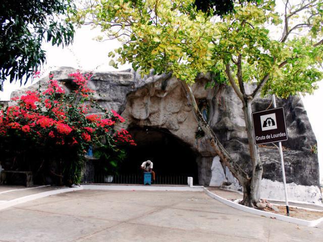Gruta de Nossa Senhora de Lurdes em são José de Ribamar