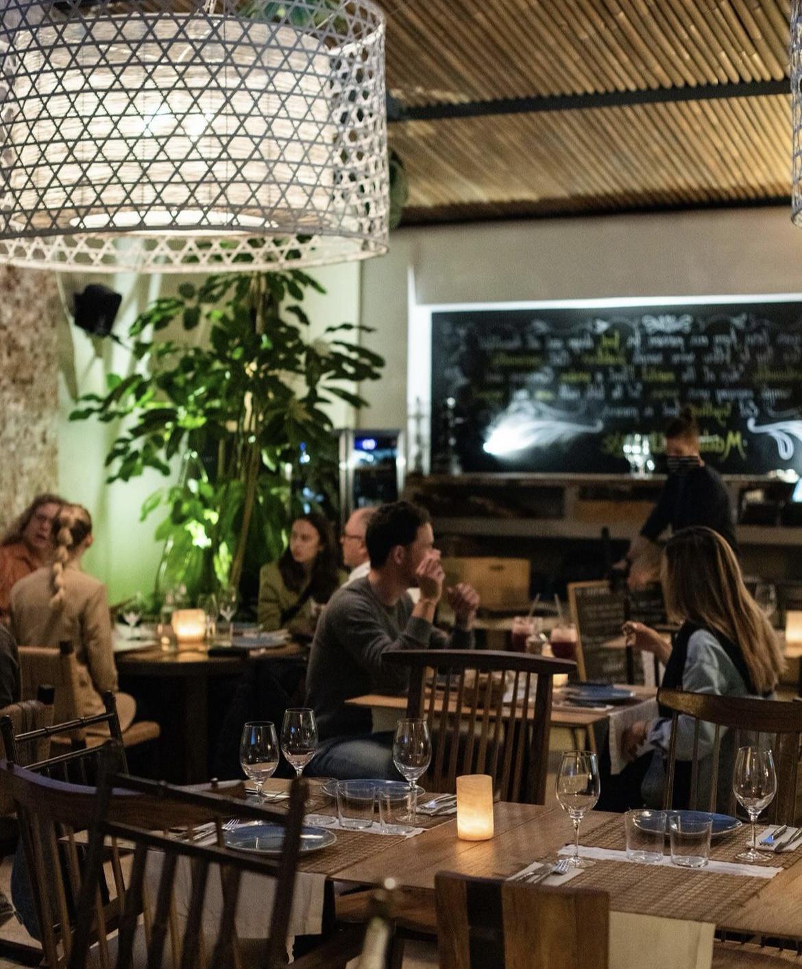 The Giri Café