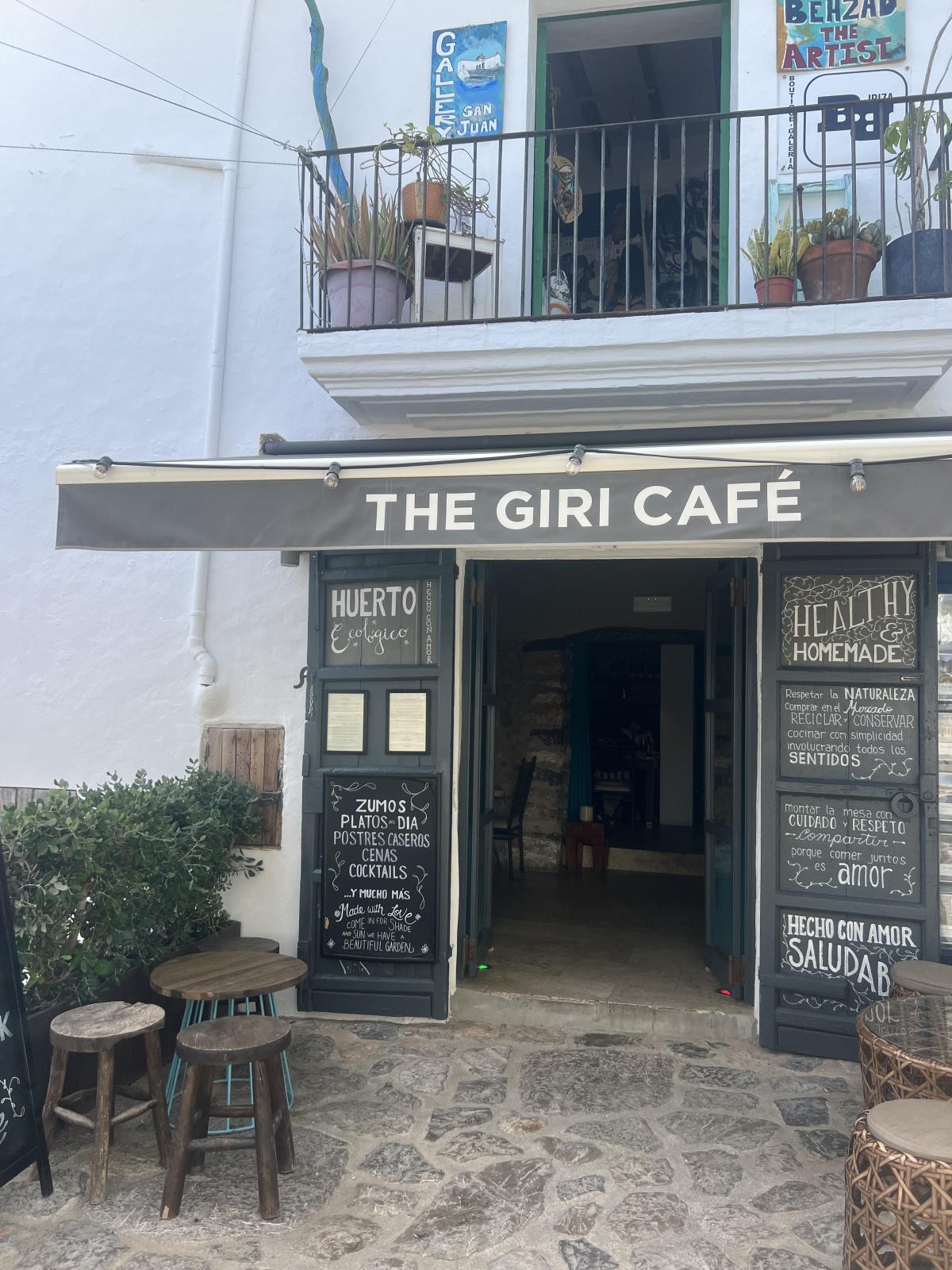 The Giri Café