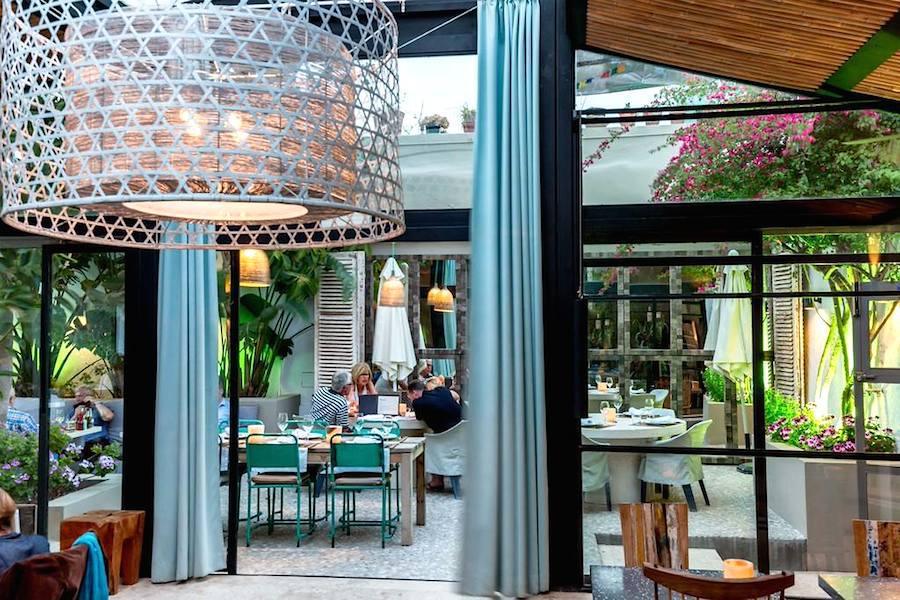 The Giri Café