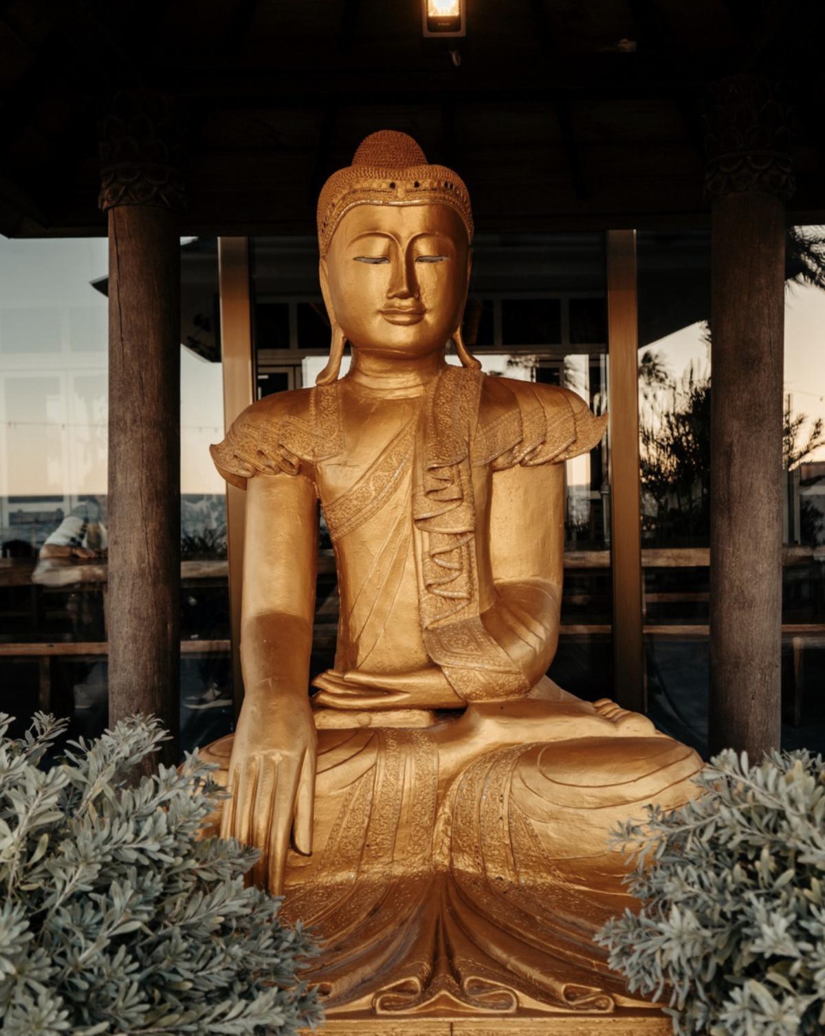 Golden Buddha Golden Buddha