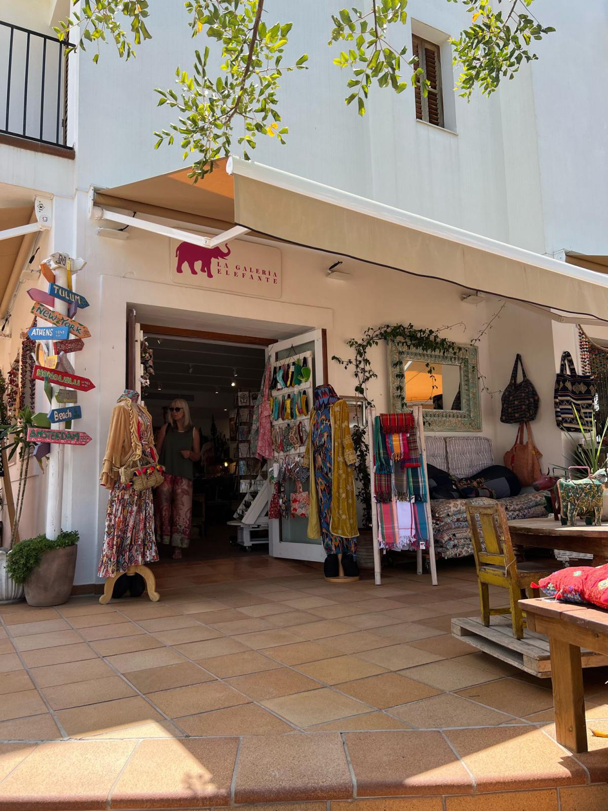 La Galeria Elefante 