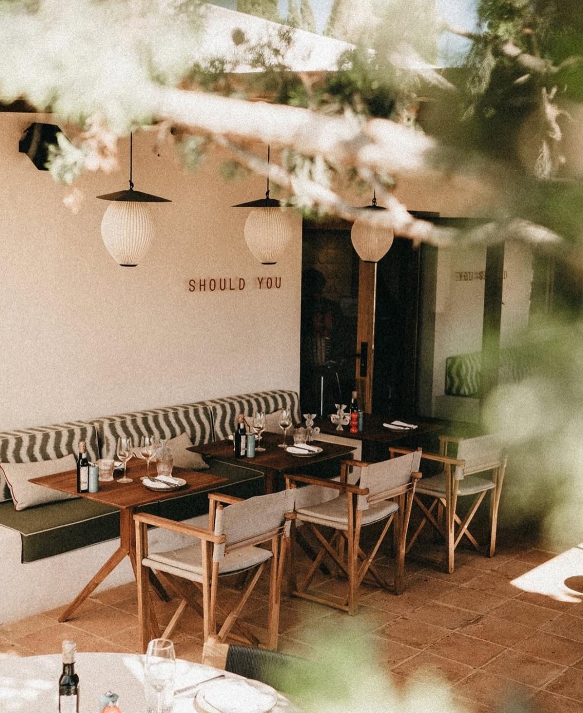 Roca House Restaurant & Pool