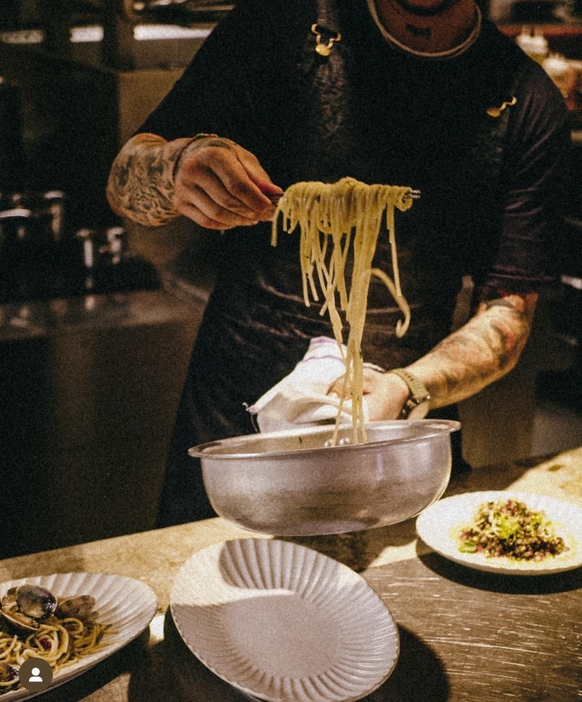 Roca House Restaurant & Pool Roca House Restaurant & Pool