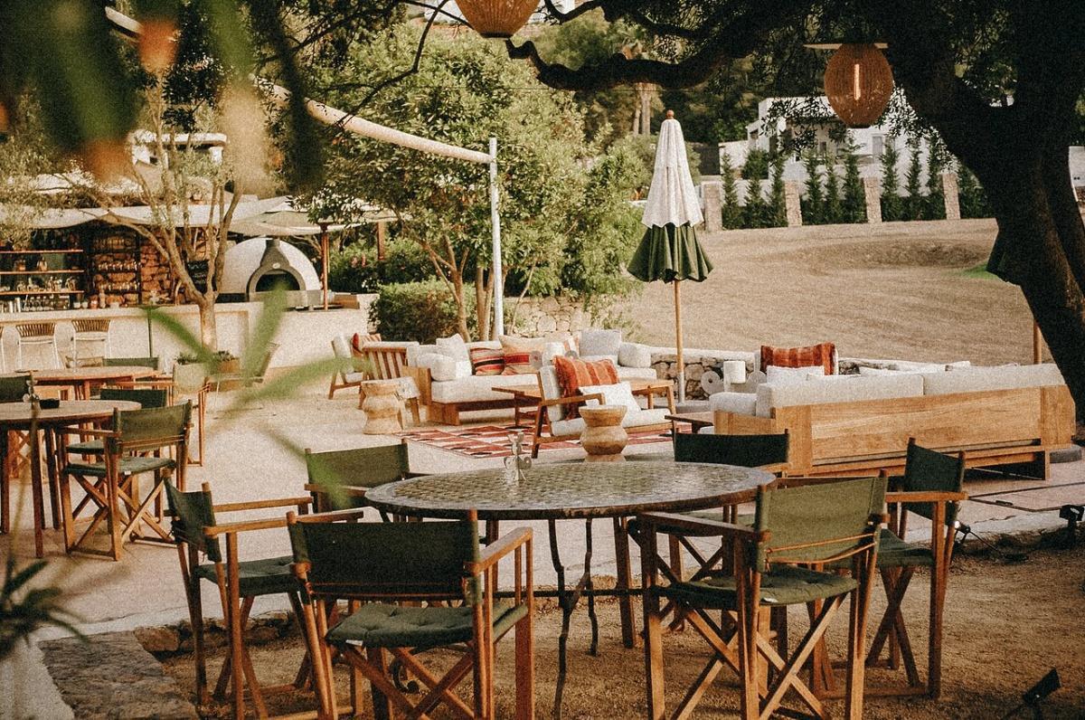 Roca House Restaurant & Pool