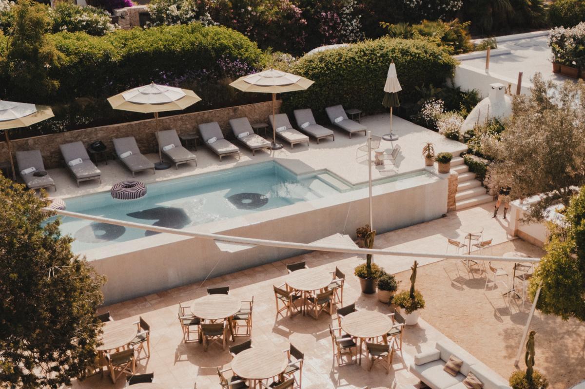 Roca House Restaurant & Pool