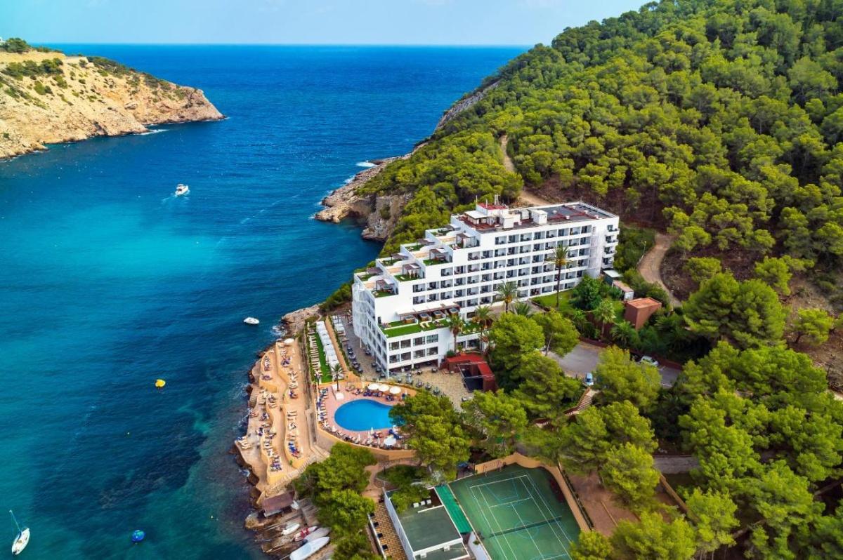 Palladium Hotel Cala Llonga - Adults Only ★★★★☆