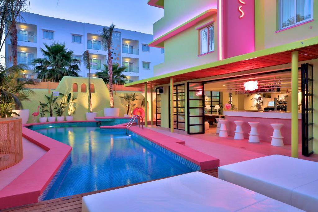Tropicana Ibiza Suites - Adults Only ★★★★☆ Tropicana Ibiza Suites - Adults Only ★★★★☆