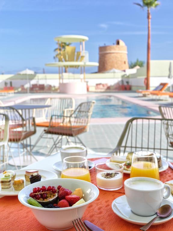 Grand Paradiso - Adults Only ★★★★☆ Grand Paradiso - Adults Only ★★★★☆