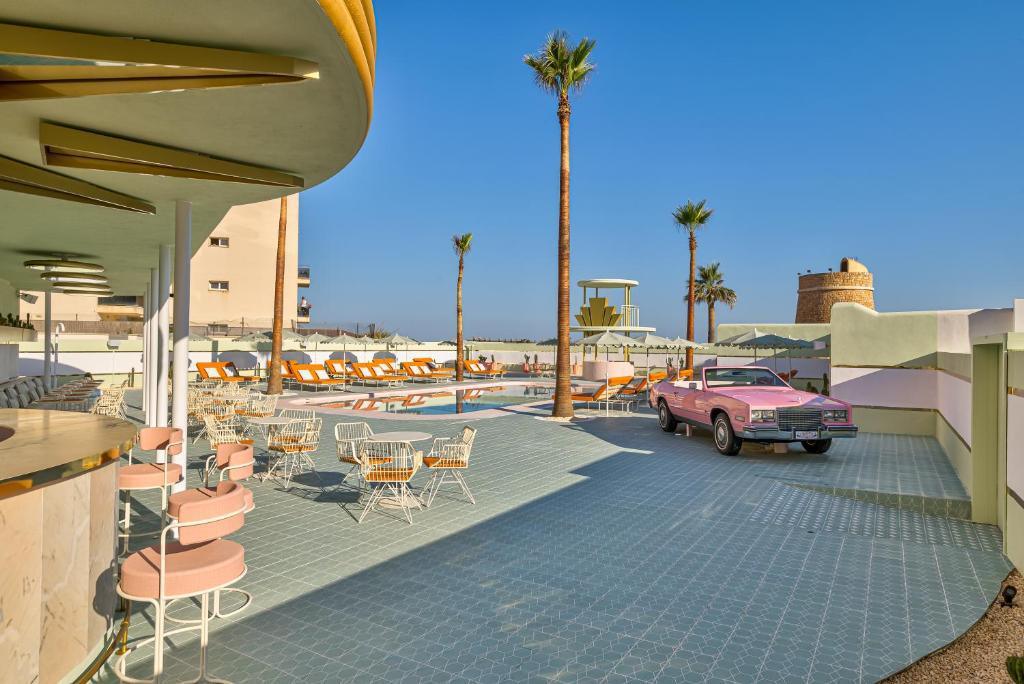 Grand Paradiso - Adults Only ★★★★☆ Grand Paradiso - Adults Only ★★★★☆