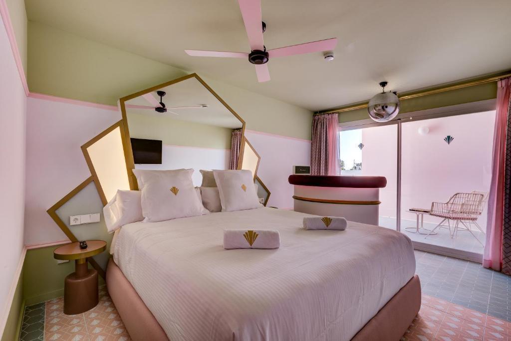 Grand Paradiso - Adults Only ★★★★☆ Grand Paradiso - Adults Only ★★★★☆