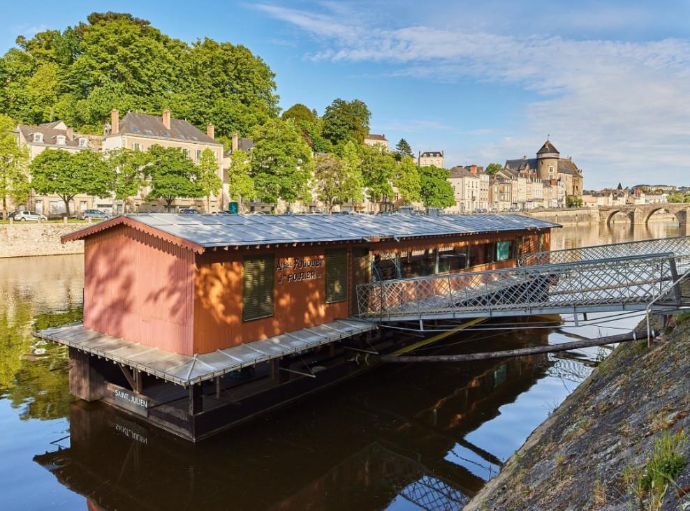 Bateau Lavoir Saint-Julien