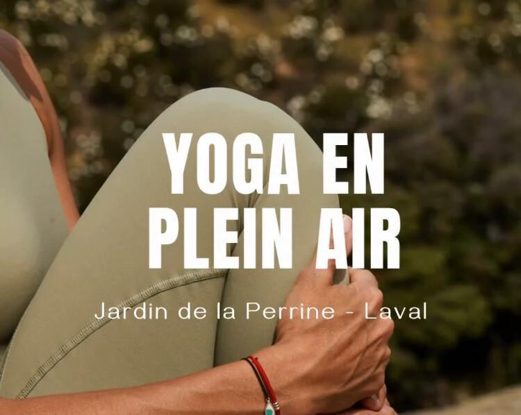 Yoga en plein air avec Hélène Be Yogi