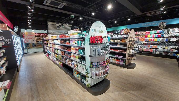 La Boutique du Coiffeur La Boutique du Coiffeur