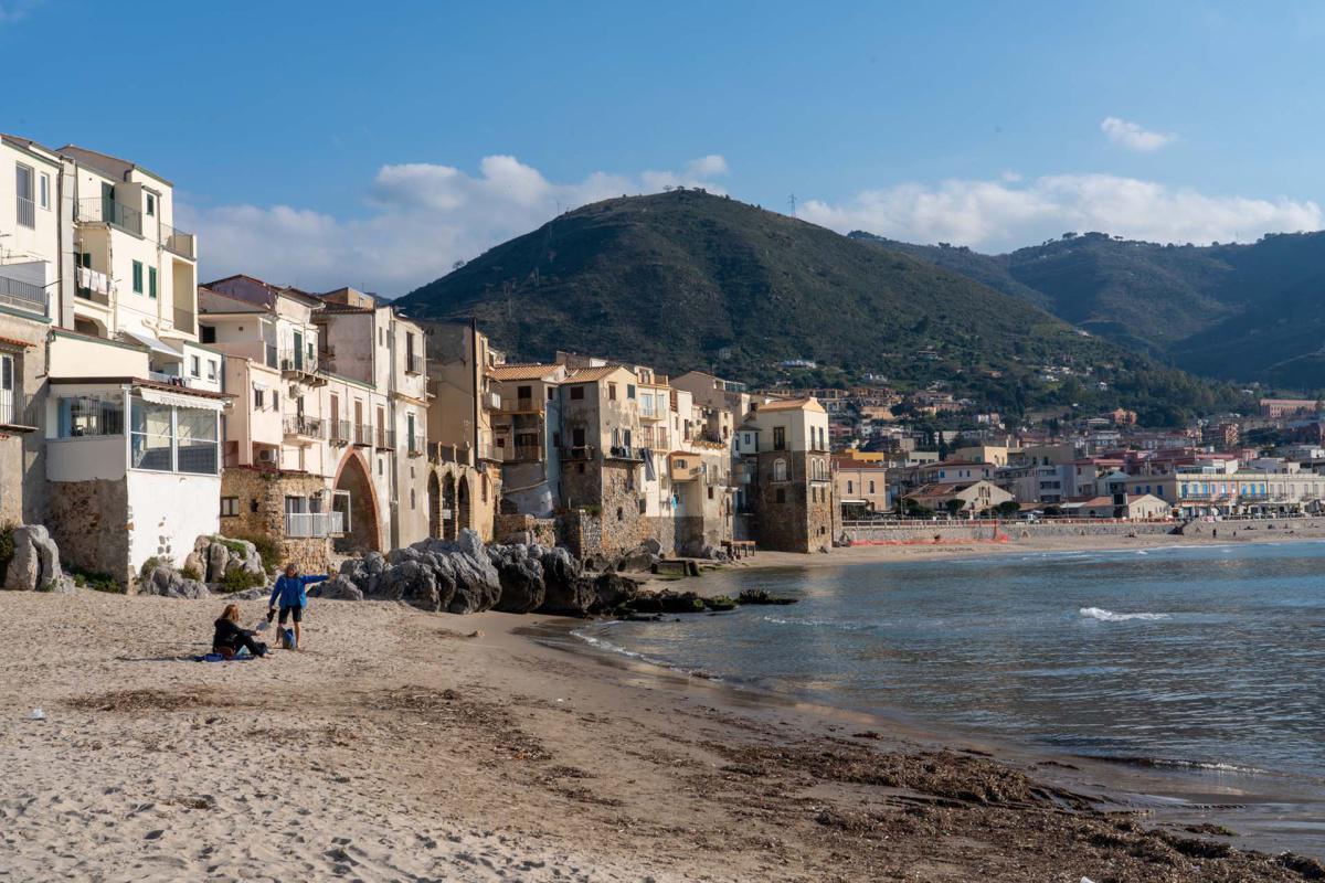 Terzo giorno: due passi sul mare e nella storia