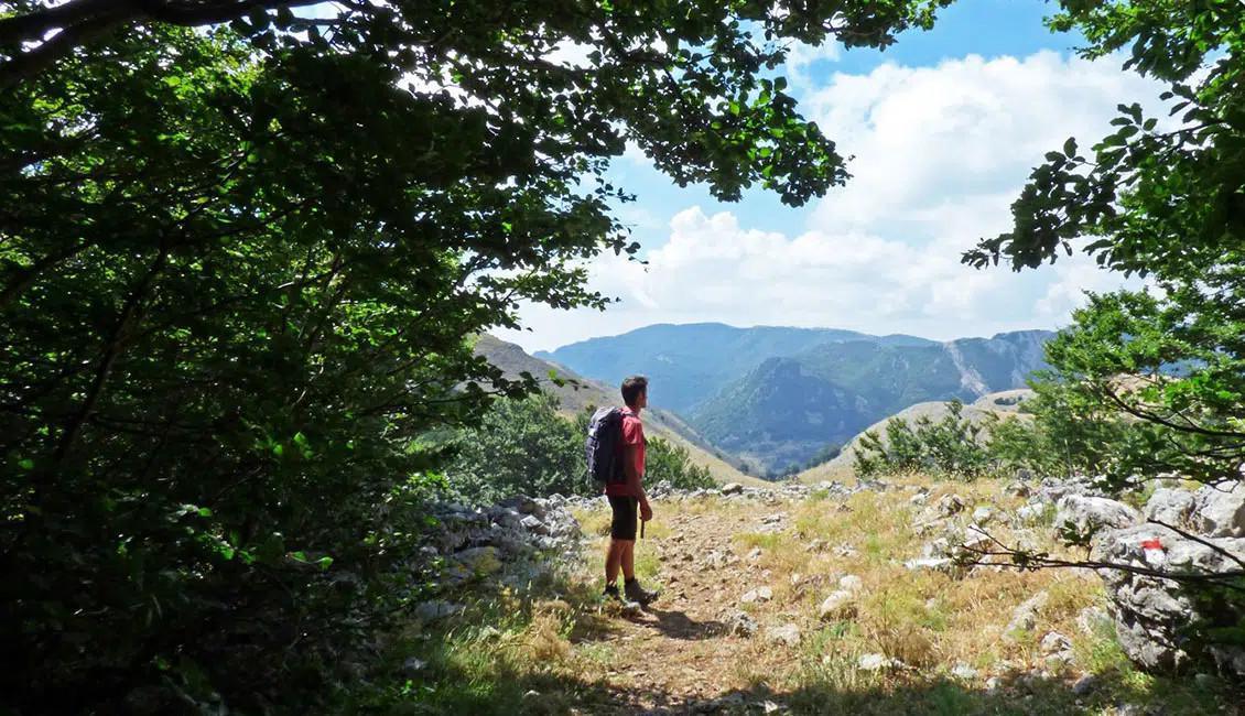 Travel along Via dei Frati Travel along Via dei Frati