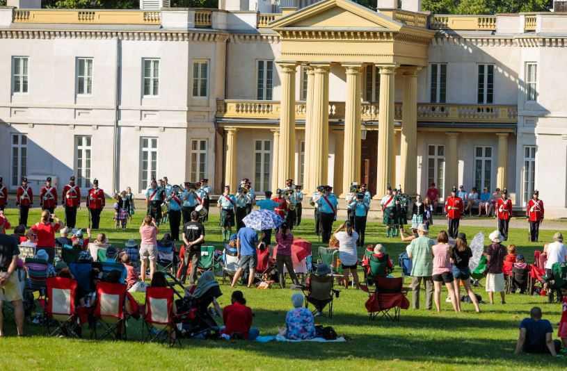 Your Guide To Dundurn National Historic Site: A Glimpse into Victorian Life 
