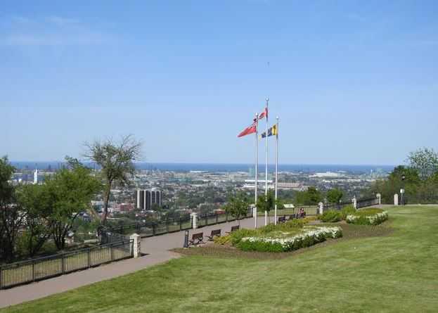 Your Self-Guide To Sam Lawrence Park