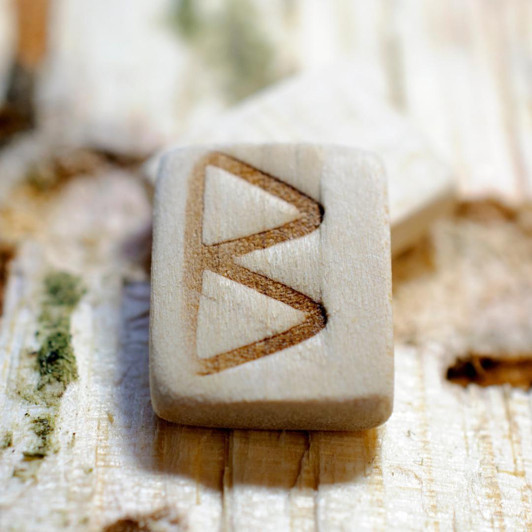 Berkana Rune : Croissance et Guérison
