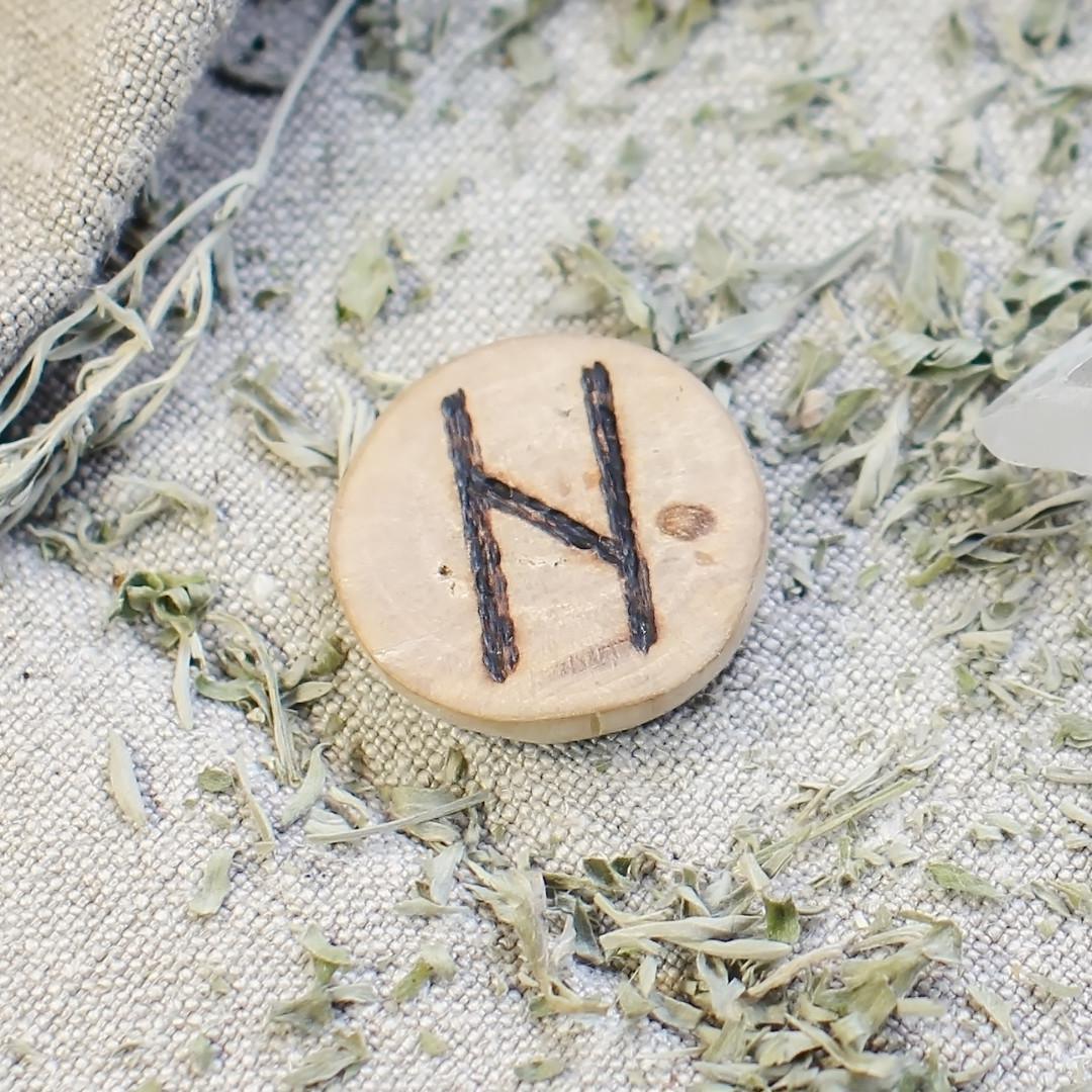 Hagalaz Rune : Destruction et Renouveau