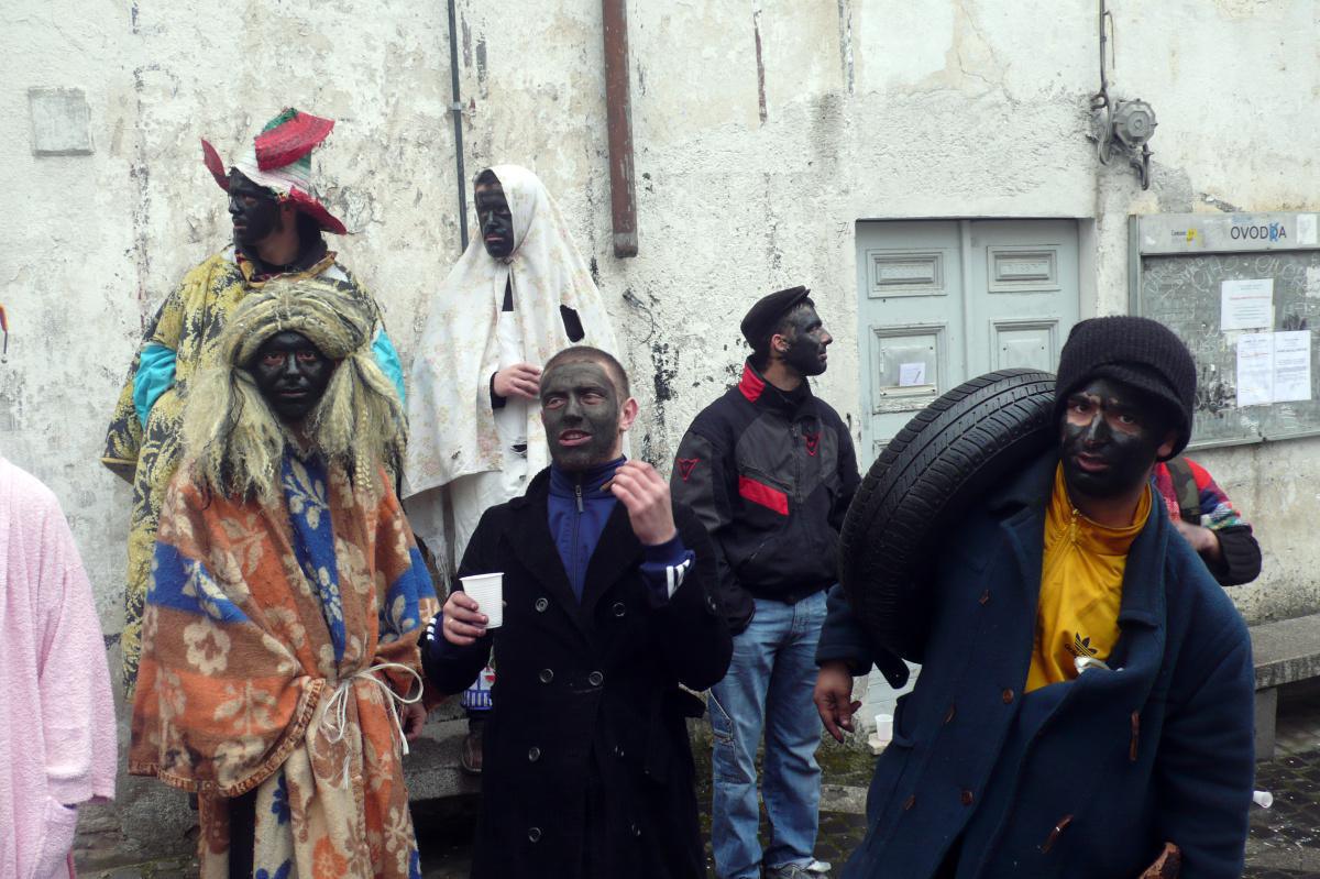 Carnevale Ovodda, la baldoria nel giorno del lutto Carnevale Ovodda, la baldoria nel giorno del lutto