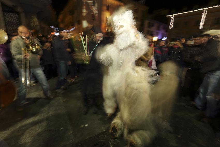 Fiera di Sant'Orso ad Aosta: il rito di legno e di ghiaccio Fiera di Sant'Orso ad Aosta: il rito di legno e di ghiaccio
