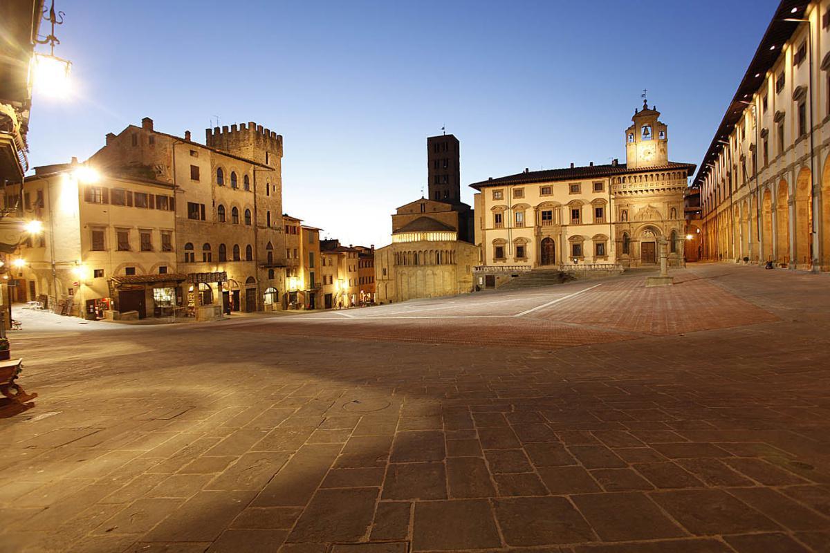 La Pieve e Piazza Grande