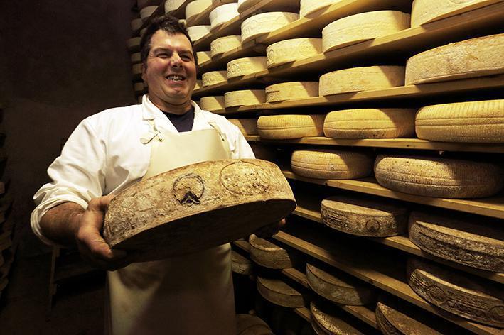 Profumi e sapori d’alpeggio della Valmalenco Profumi e sapori d’alpeggio della Valmalenco