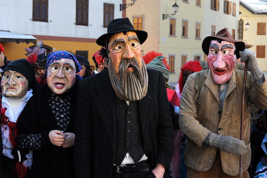 Carnevale di Santa Plodia: il rito di Lakè e Matazin Carnevale di Santa Plodia: il rito di Lakè e Matazin