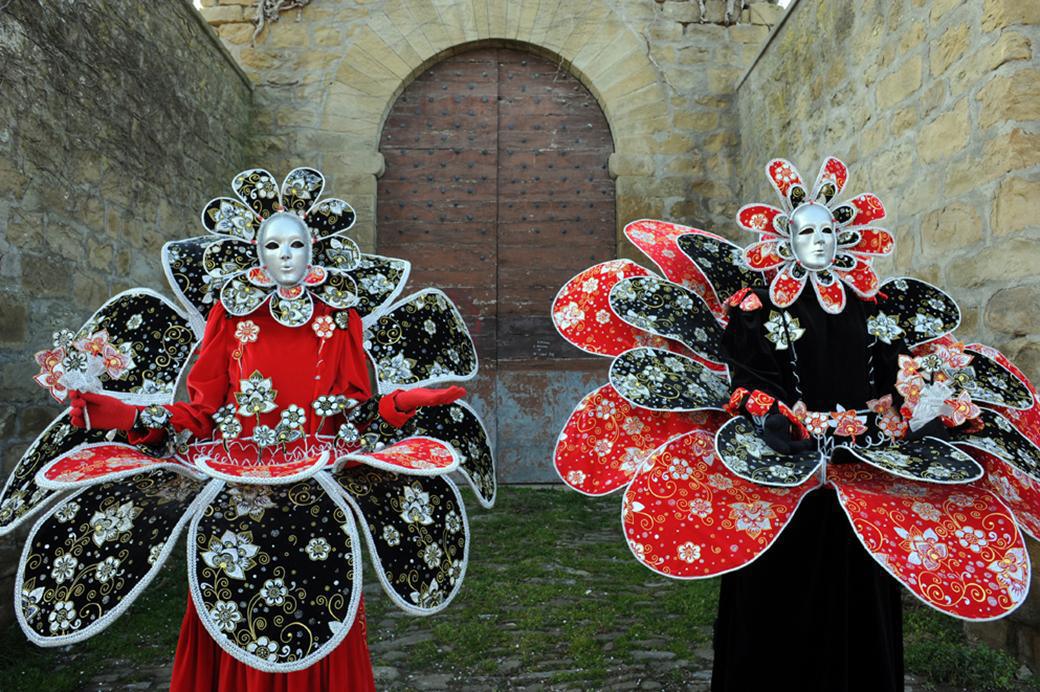 Castiglion Fibocchi, il Carnevale dei figli di Bocco e le maschere barocche Castiglion Fibocchi, il Carnevale dei figli di Bocco e le maschere barocche