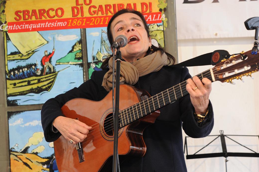 I cantastorie tra i cornuti I cantastorie tra i cornuti