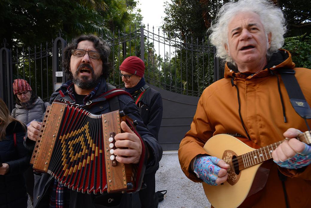 Montecarotto, i pasqualotti e i canti propiziatori Montecarotto, i pasqualotti e i canti propiziatori