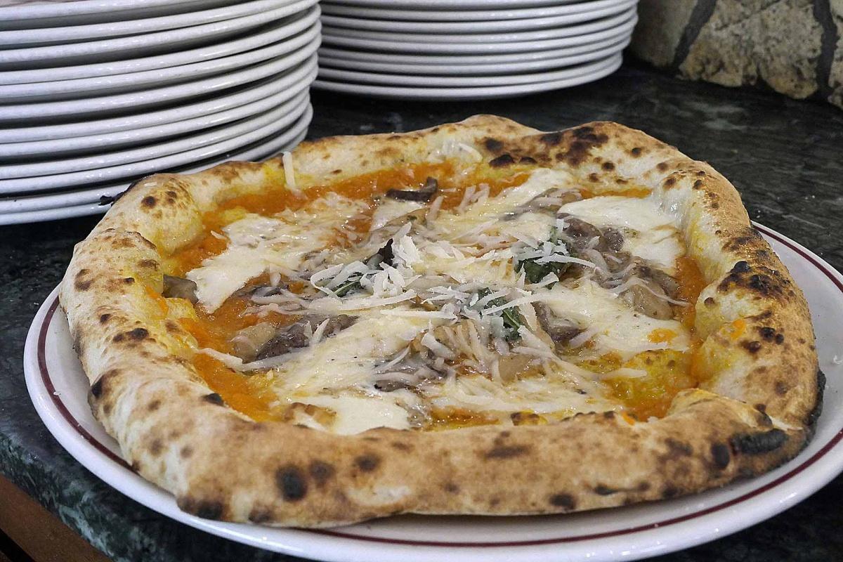 Pizzeria Da Attilio – Quando la tradizione guarda avanti Pizzeria Da Attilio – Quando la tradizione guarda avanti