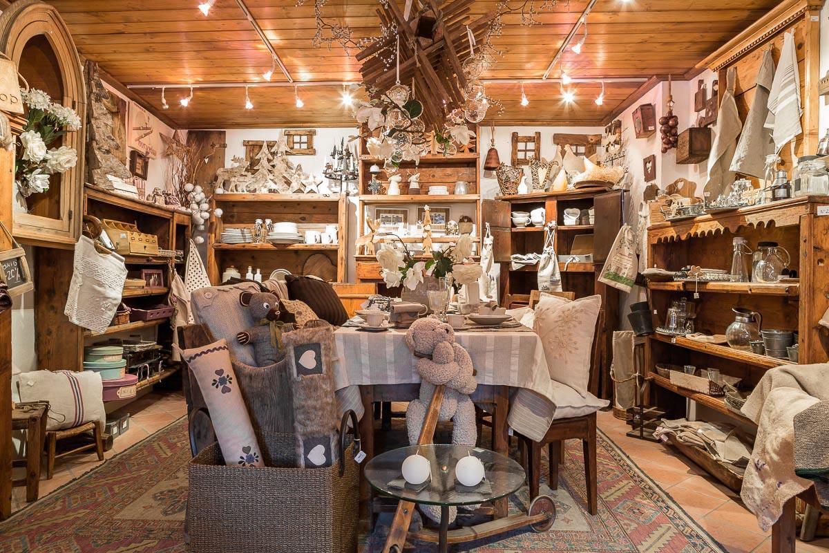 Le Marché aux Puces - la boutique del tempo e dello stile alpino