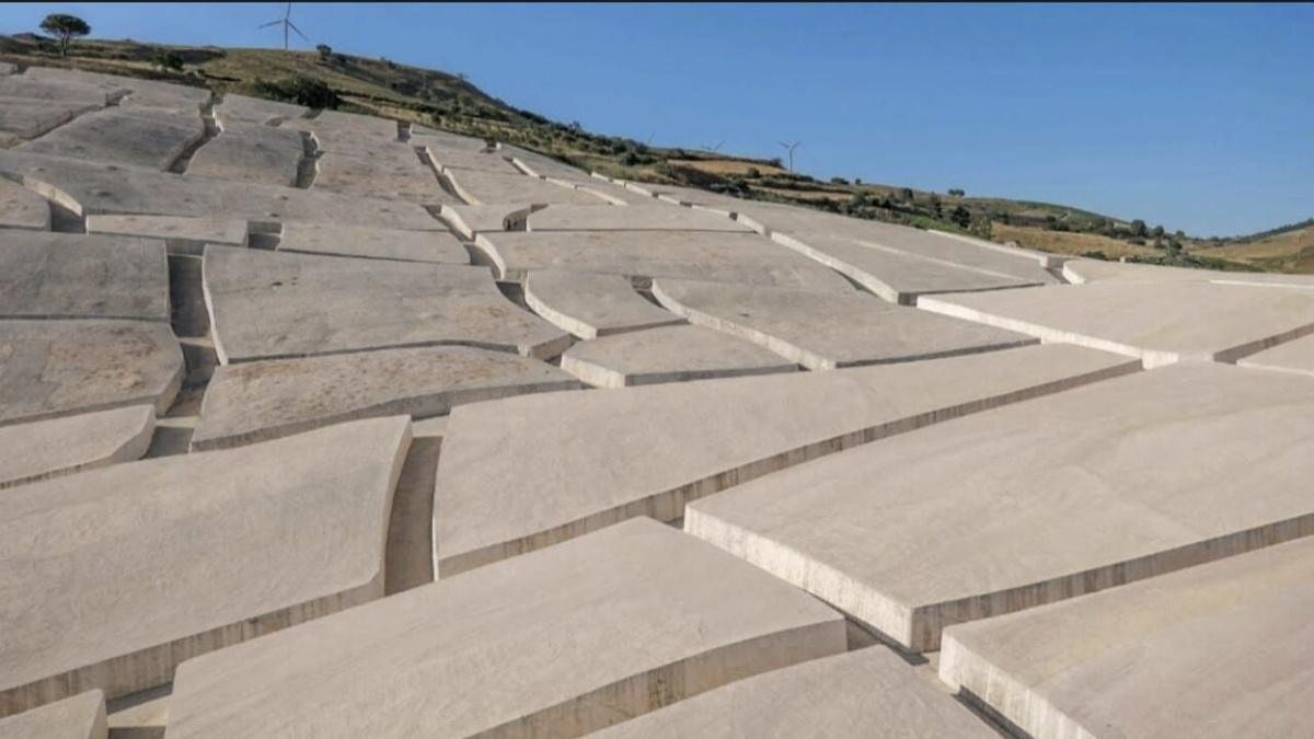 Il Grande Cretto di Gibellina: il sudario di cemento di Burri