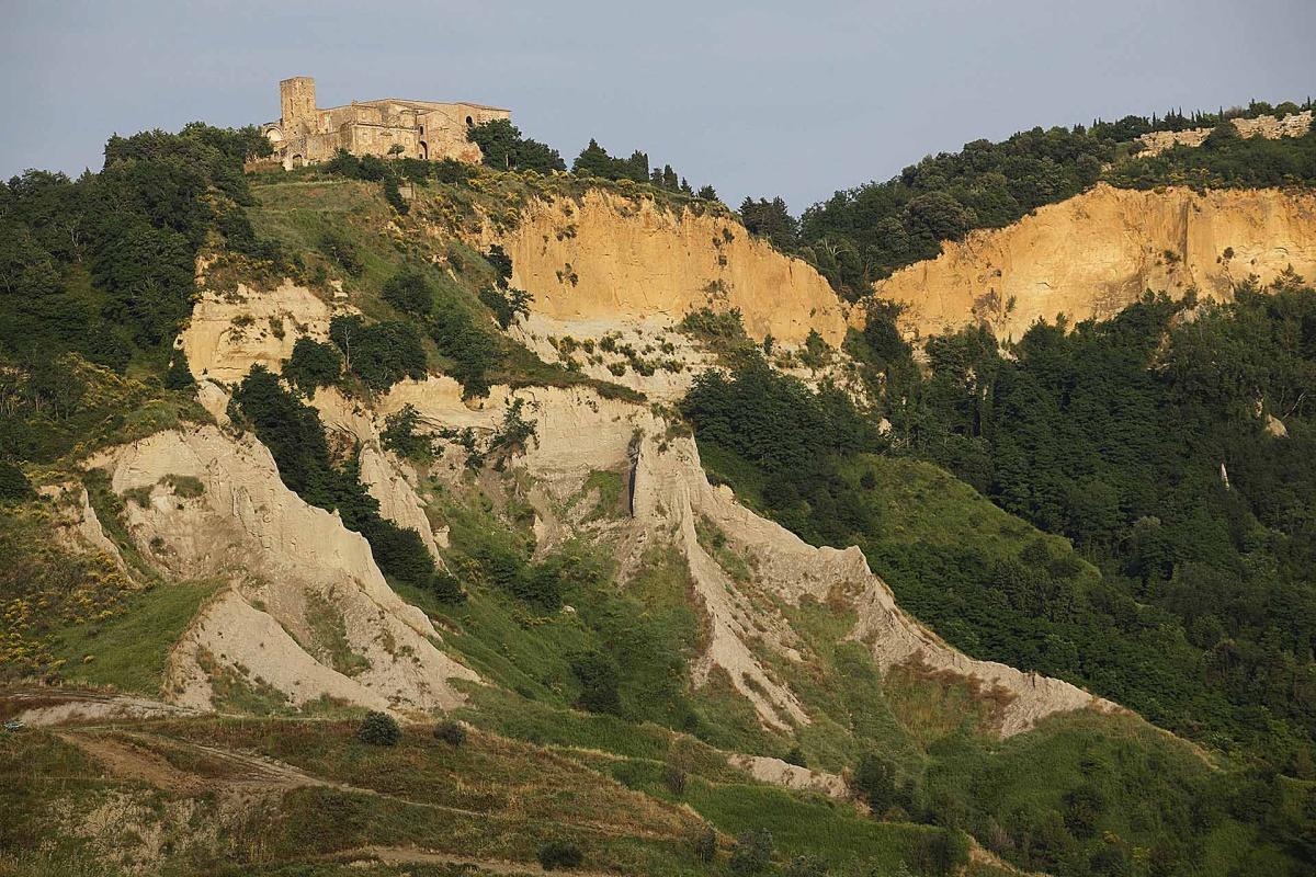 Le Balze di Volterra e il precipizio della Badia Camaldolese 