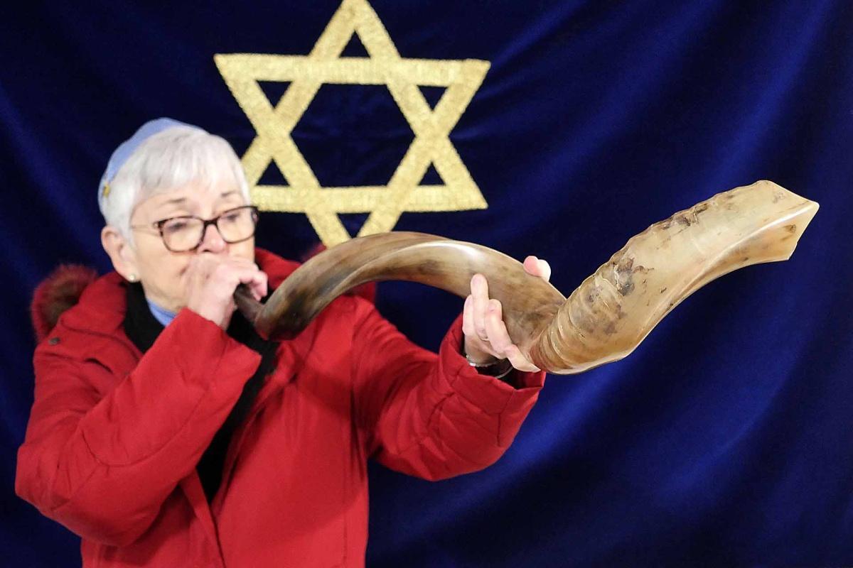 Ner Tamid - la Sinagoga del rabbino Barbara Aiello