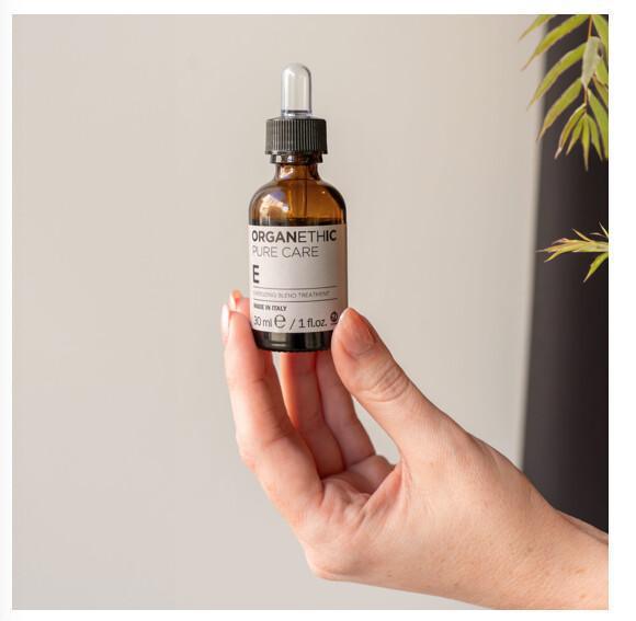 Aromaterapia e Oli Essenziali in Cosmetica