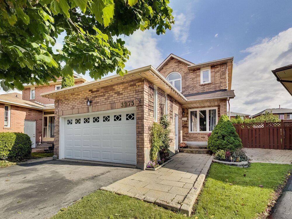 3275-Greenbelt-Cres-Mississauga-Life-West-Real-Estate+(1)