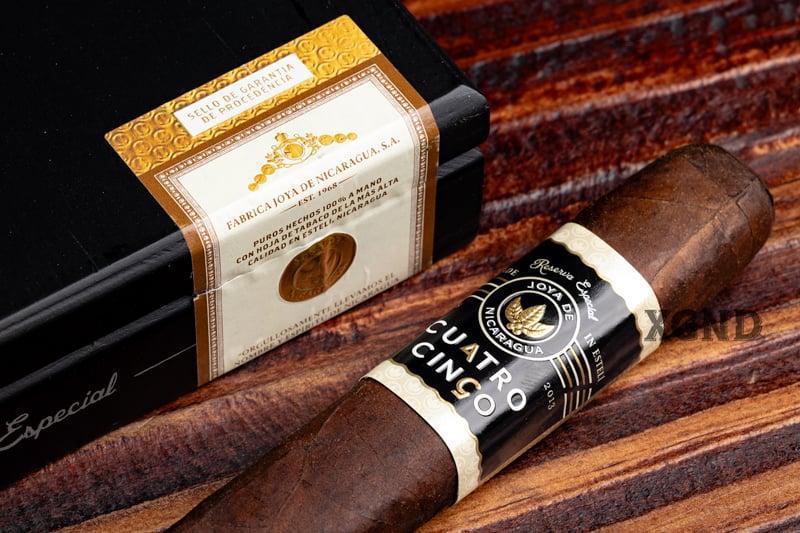 Cuatro Cinco Reserva Especial