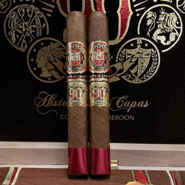 Dos capas que envuelven 90 cigarros únicos Dos capas que envuelven 90 cigarros únicos