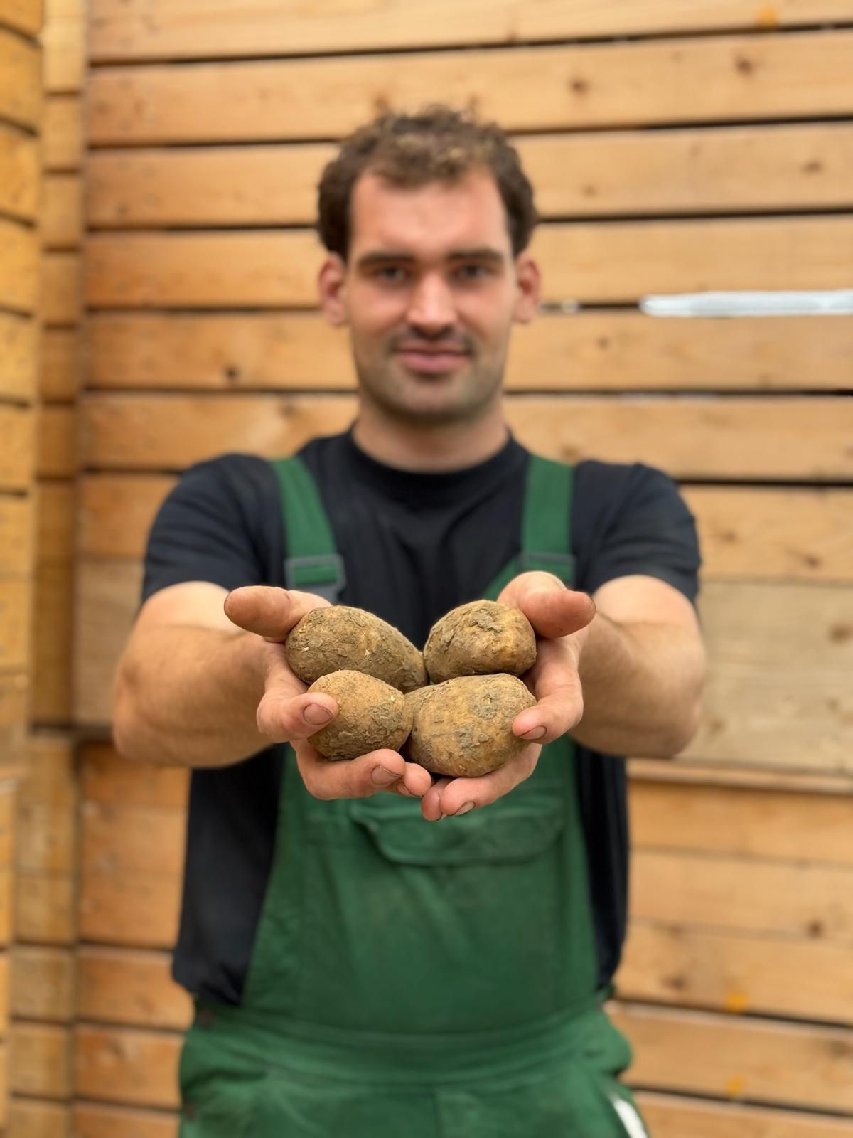 No waste army: 100.000.000 kilo aardappels dreigt weggegooid te worden No waste army: 100.000.000 kilo aardappels dreigt weggegooid te worden