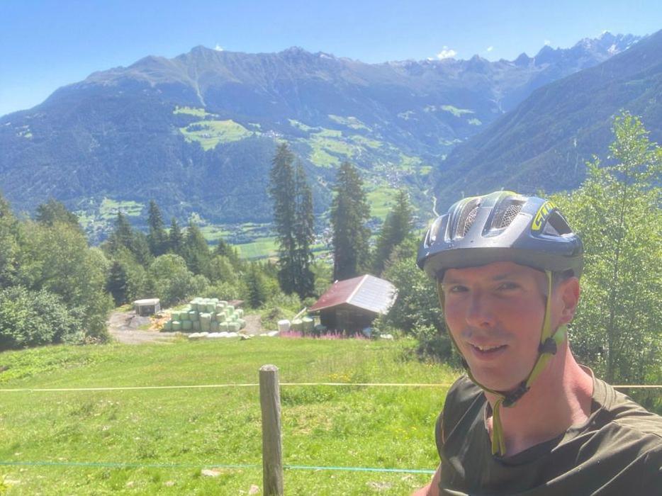 45-jarige Bas uit Prinsenbeek gaat mountainbiken voor het goede doel