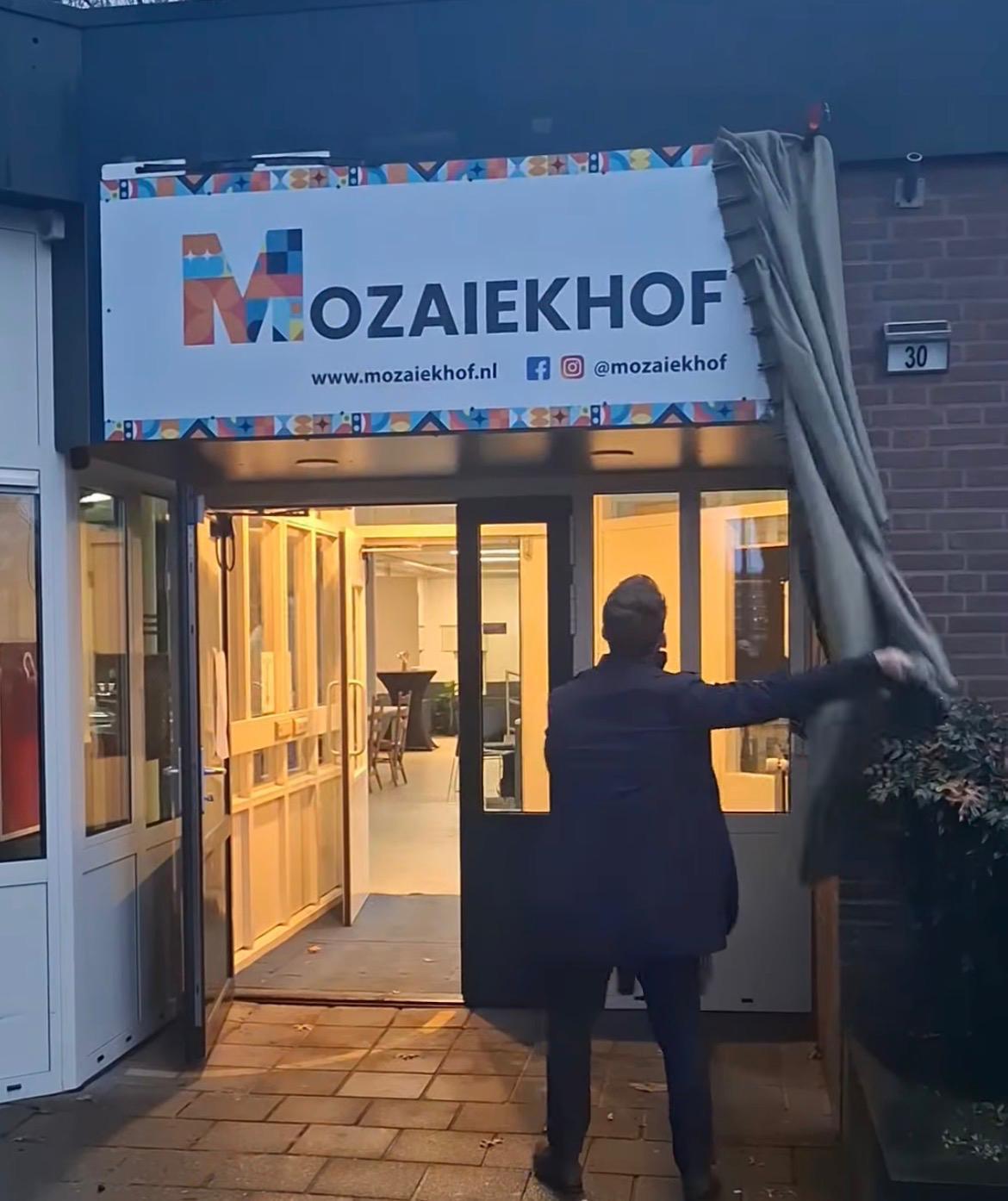 Mozaiekhof is nieuwe naam voor Buurthuis Geeren Noord