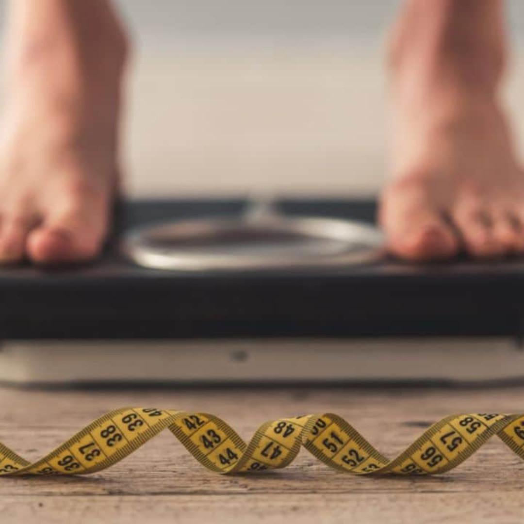 Bilancia con stazione biometrica Bilancia con stazione biometrica