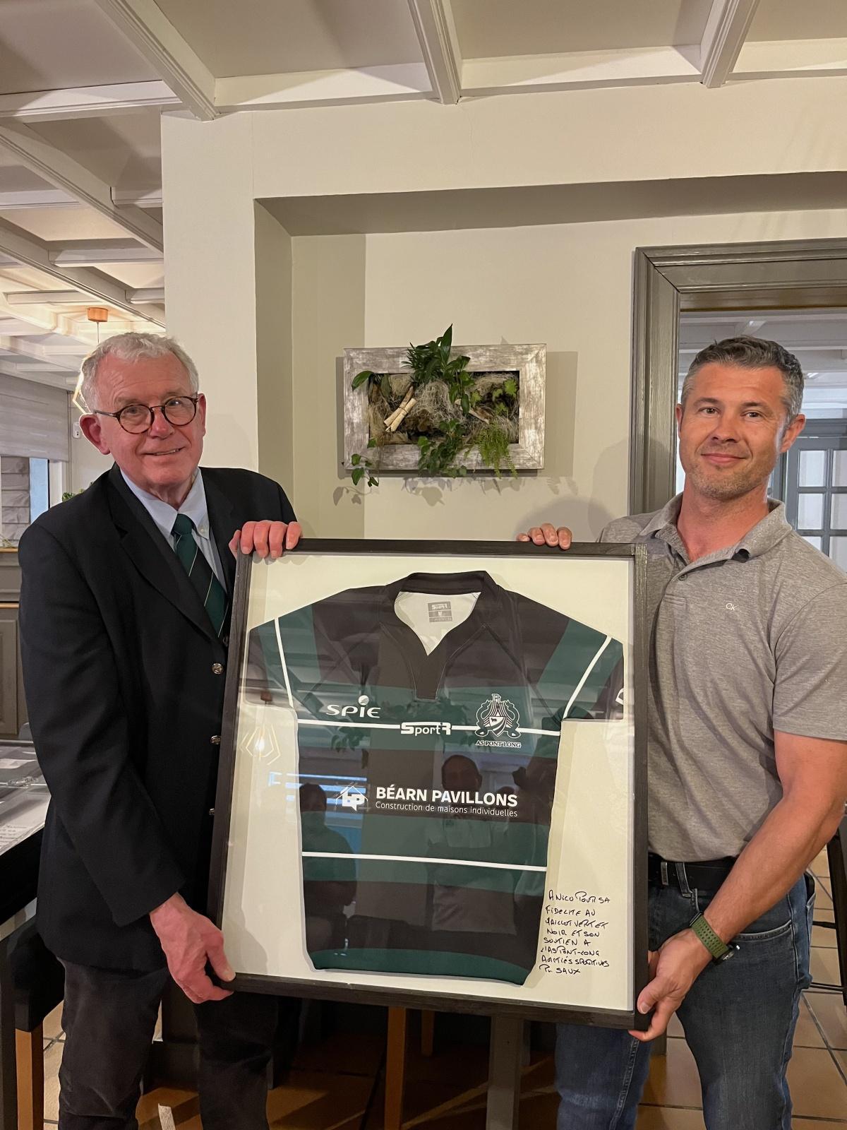 🎽 Remise des maillots 2024 – 2025 - Merci à nos partenaires !⚡️ 🎽 Remise des maillots 2024 – 2025 - Merci à nos partenaires !⚡️