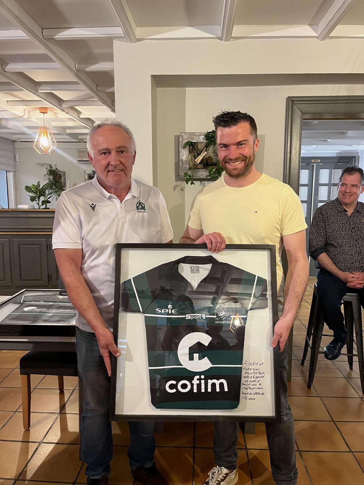 🎽 Remise des maillots 2024 – 2025 - Merci à nos partenaires !⚡️ 🎽 Remise des maillots 2024 – 2025 - Merci à nos partenaires !⚡️