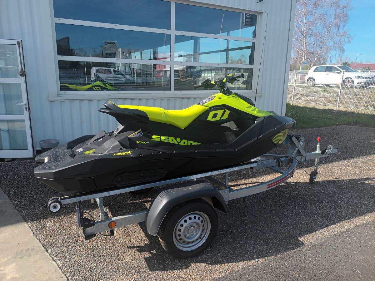 SEADOO Spark Trixx 3 up + remorque (neufs 2023) - 10 999 €