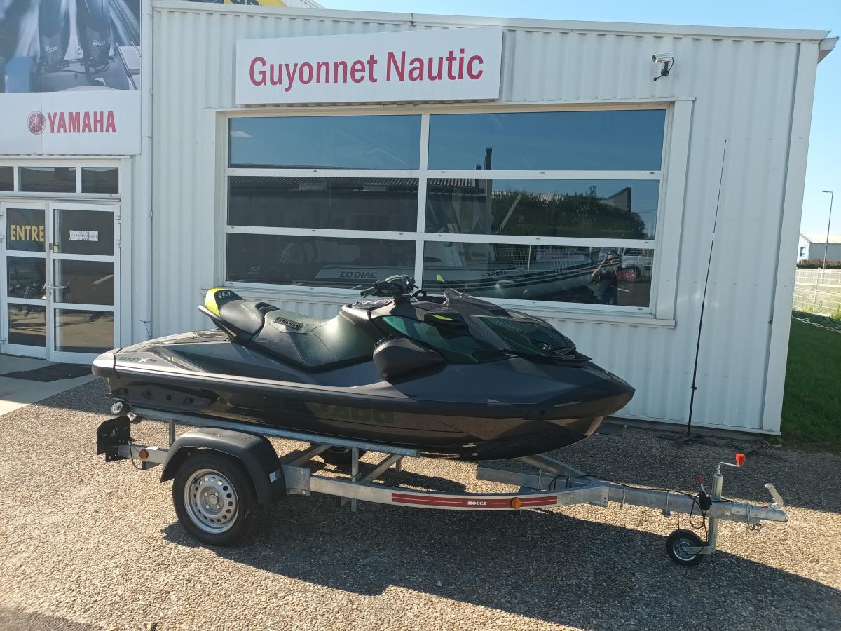 SEADOO RXP-X 300 RS APEX (neuf 2023) avec remorque - 25 500 €