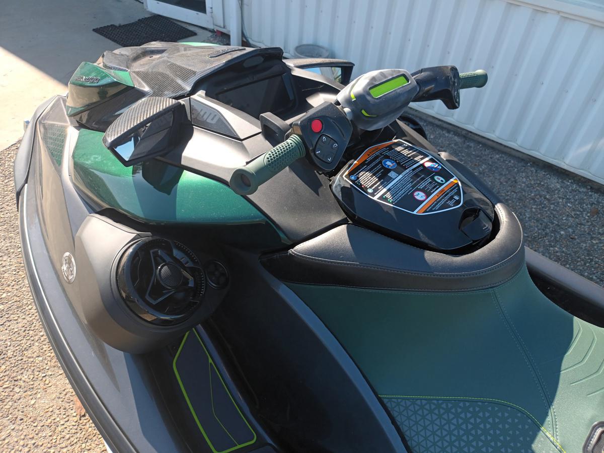 SEADOO RXP-X 300 RS APEX (neuf 2023) avec remorque - 25 500 €